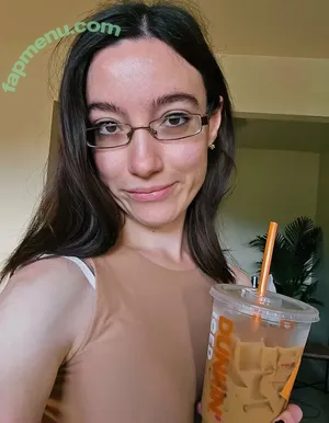 coffeewithmom / coffee_with_mom nude photo #0036