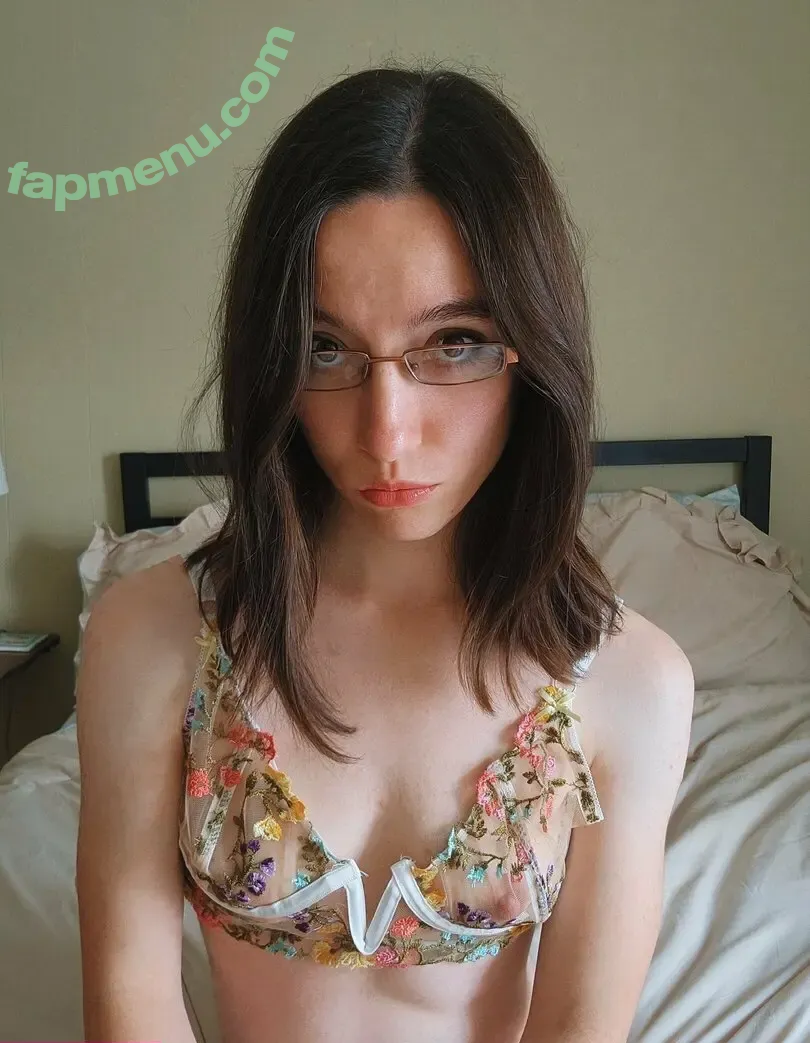 coffeewithmom nude photo #0014 (coffee_with_mom)