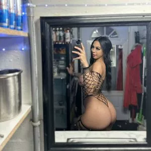 Coffeewlayaa / Thiccc Bikini Barista / coffeewlayaa_ / reinalayaa nude photo #0037