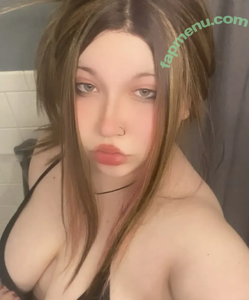 Coffing0r3 nude photo #0001 (coffinzer0 / tru3religi0nf31n)