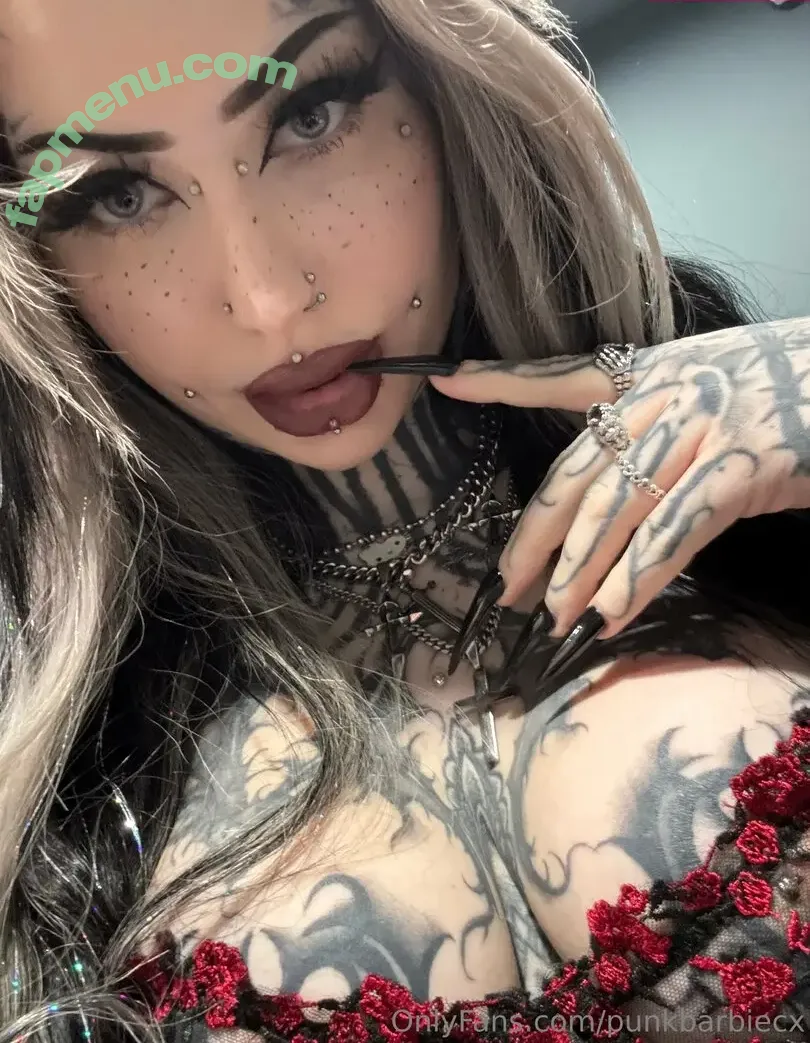 coffinshortyerikakay nude photo #0017 (coffinshorty)