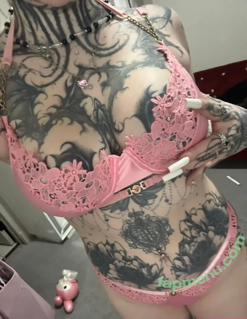 coffinshortyerikakay nude photo #0035 (coffinshorty)