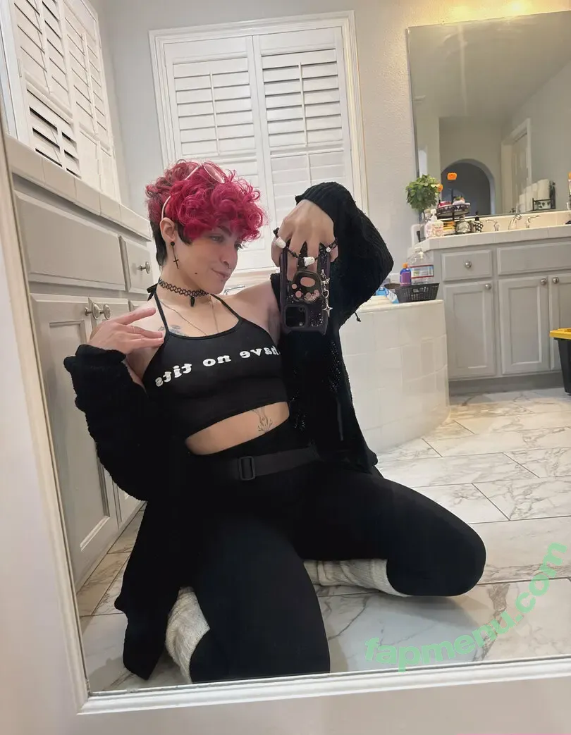 colechyv2 nude photo #0249 (colezinho_s2)