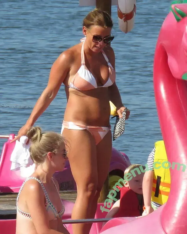 Coleen Rooney nude photo #0032 (coleen_rooney)