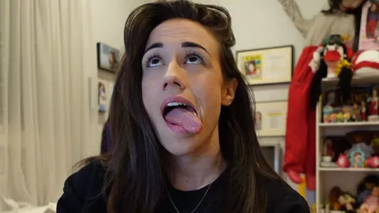 Colleen Ballinger / Miranda Sings / colleen nude photo #0009