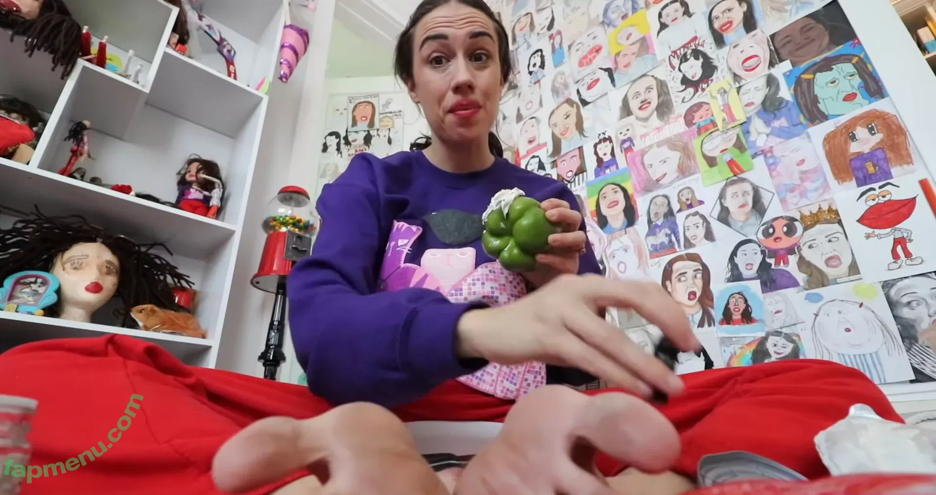 Colleen Ballinger nude photo #0002 (Miranda Sings / colleen)