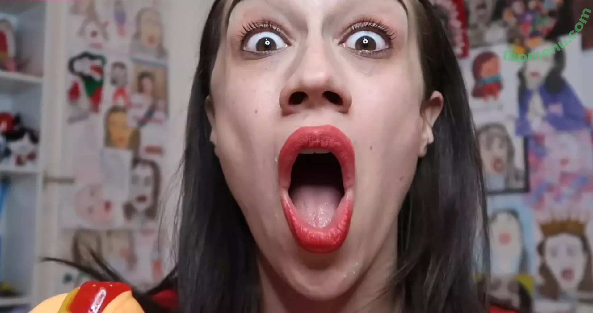 Colleen Ballinger nude photo #0004 (Miranda Sings / colleen)