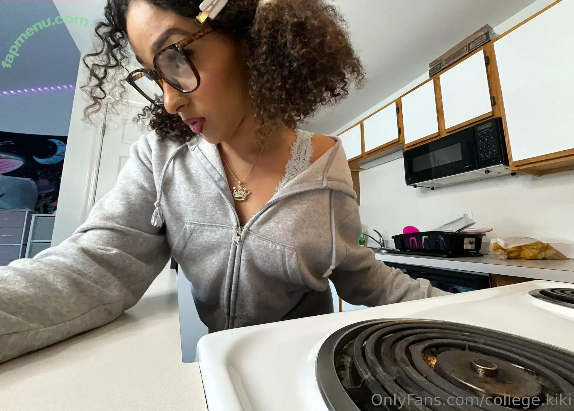 college.kiki nude photo #0082 (collegekiki)
