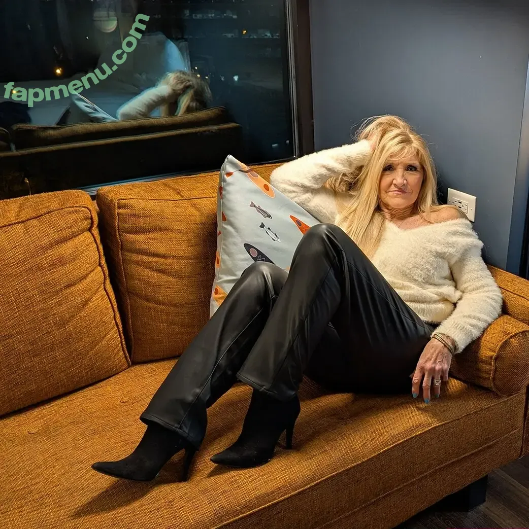 Collette Fouche nude photo #0020 (colletefouche / collettefouche)