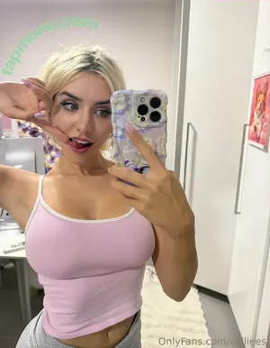 collieesi / colleesi11 / collie_twitch nude photo #0020