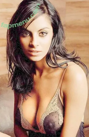 Collien Ulmen-Fernandes / collien_ulmen nude photo #0031