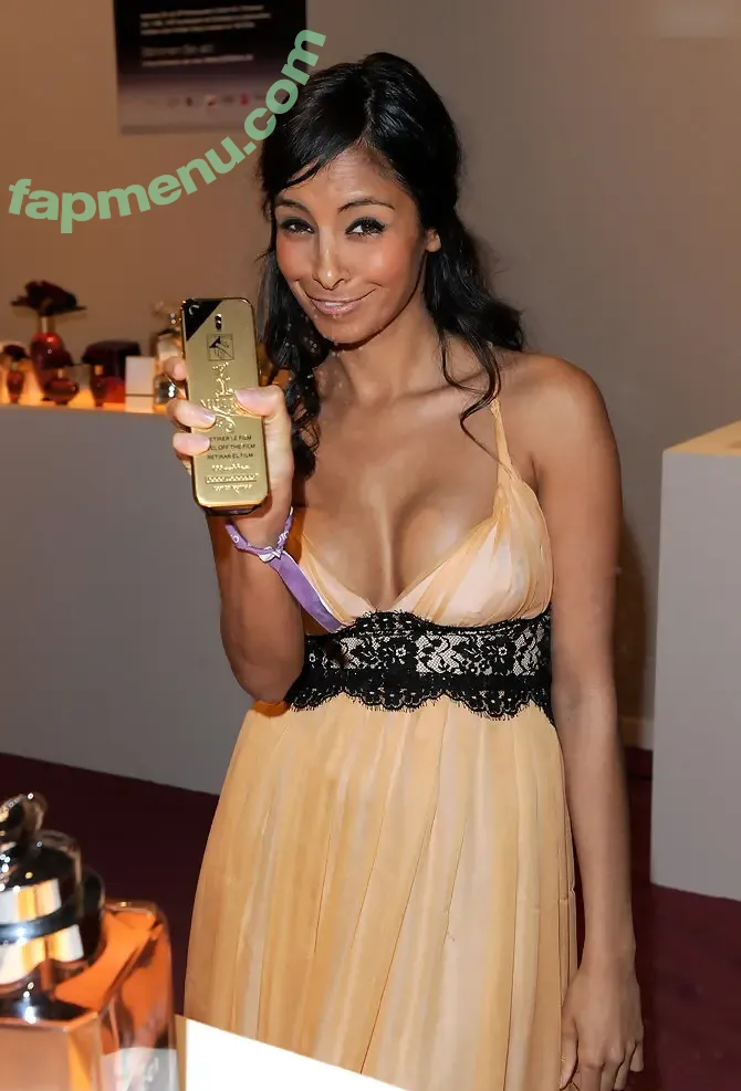 Collien Ulmen-Fernandes nude photo #0030 (collien_ulmen)