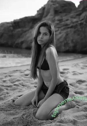  nude photo #0007