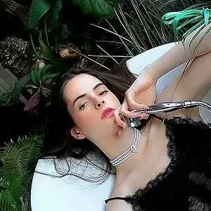 Colomblbl nude photo #0011