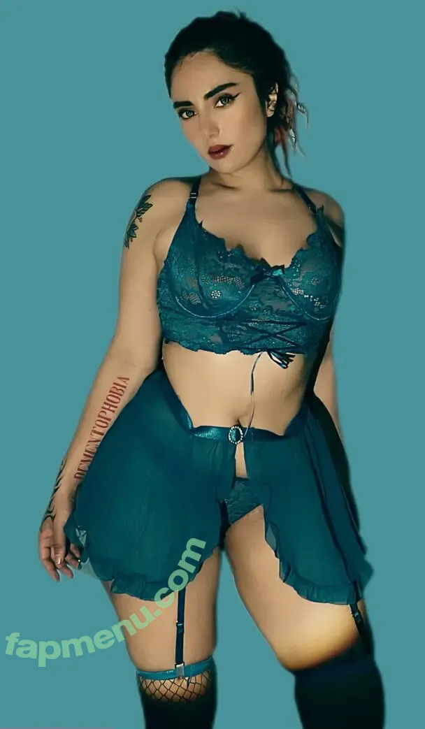 comelycaro nude photo #0054 (Adexacaro)