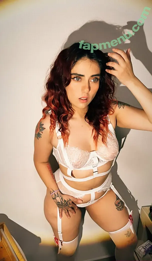 comelycaro nude photo #0072 (Adexacaro)