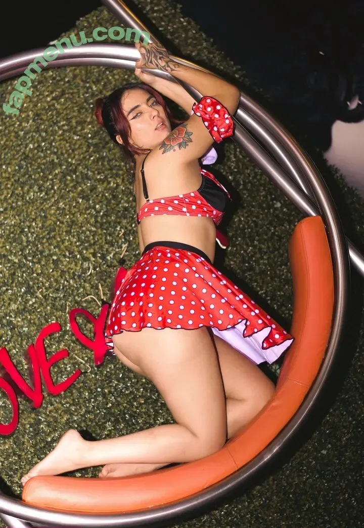 comelycaro nude photo #0076 (Adexacaro)