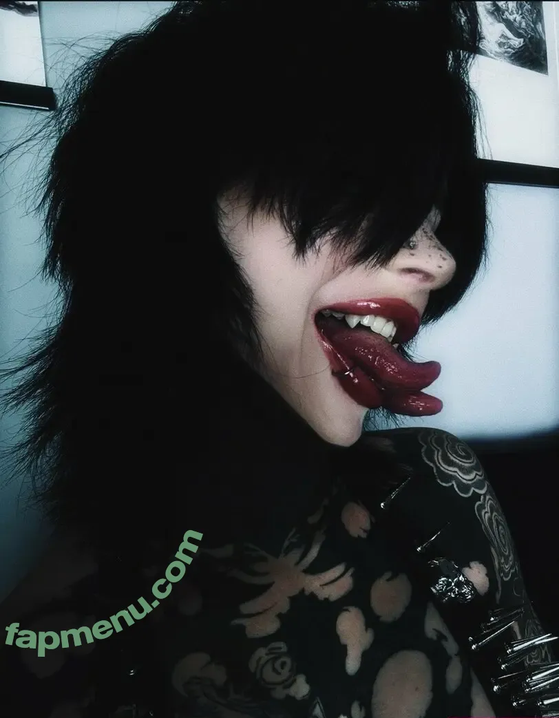 Comeovwhenursober nude photo #0017 (Comeovwhenursober)