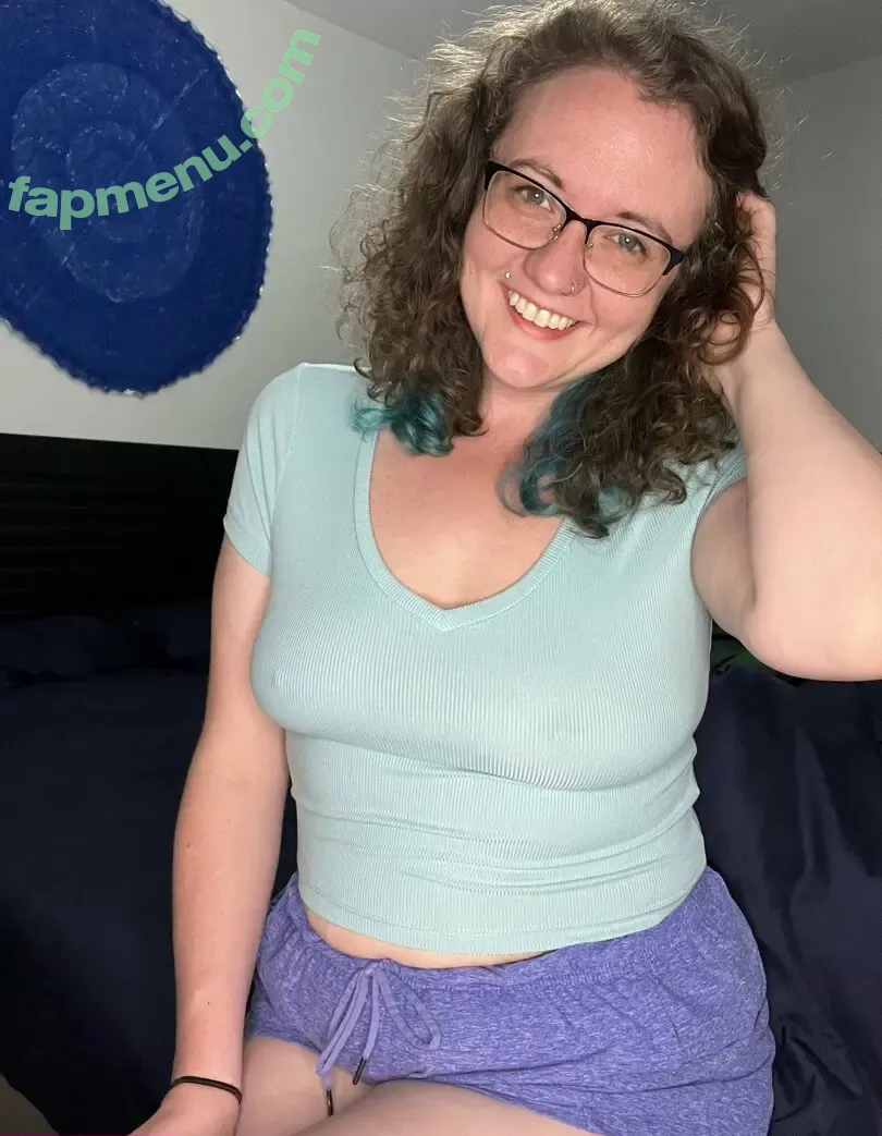 comfykaren nude photo #0001 (comfy_marmalade)