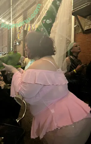 Comicbookdays / Pixar Mom Dump Truck Ass nude photo #0078