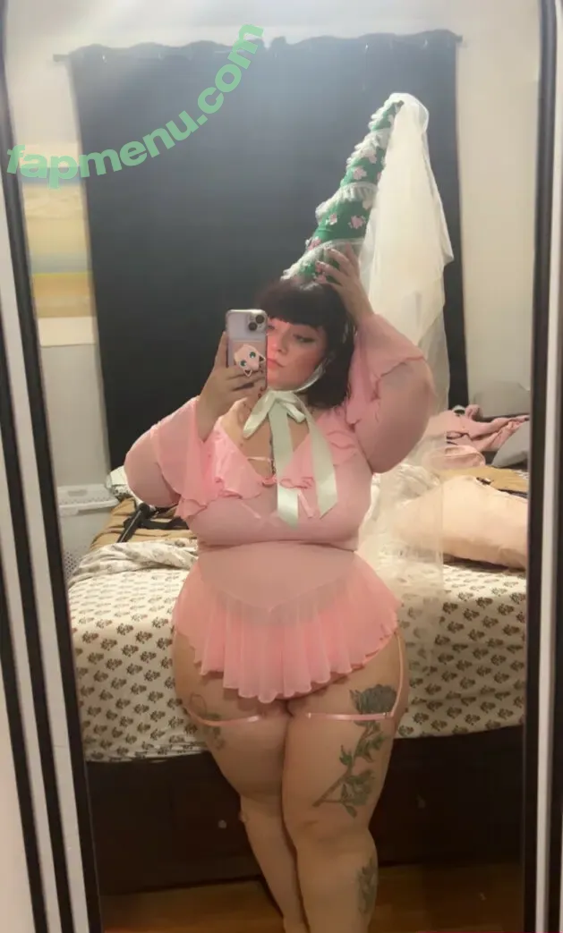 Comicbookdays nude photo #0074 (Pixar Mom Dump Truck Ass)