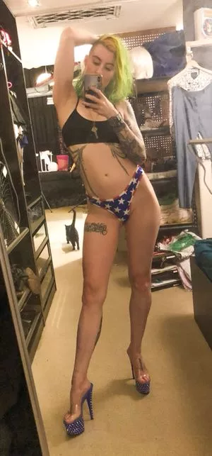 Comicbookgirl19 / DanikaXIX / pirateflagnislandgirl nude photo #0115