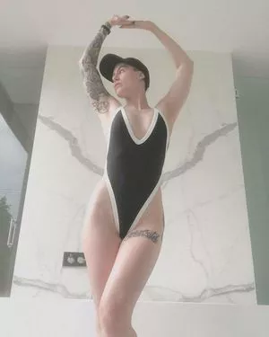 Comicbookgirl19 / DanikaXIX / pirateflagnislandgirl nude photo #0172