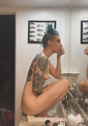 Comicbookgirl19 / DanikaXIX / pirateflagnislandgirl nude photo #0214