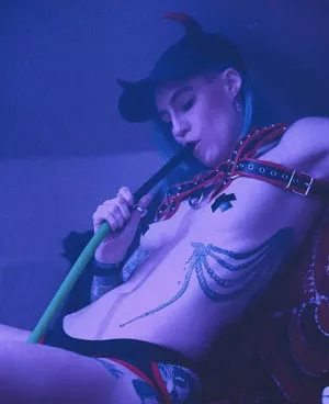 Comicbookgirl19 / DanikaXIX / pirateflagnislandgirl nude photo #0218