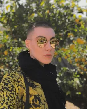 Comicbookgirl19 / DanikaXIX / pirateflagnislandgirl nude photo #0259