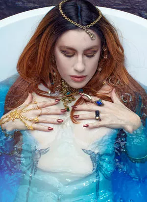 Comicbookgirl19 / DanikaXIX / pirateflagnislandgirl nude photo #0384