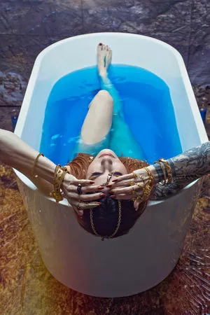 Comicbookgirl19 / DanikaXIX / pirateflagnislandgirl nude photo #0387