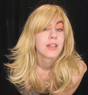 Comicbookgirl19 / DanikaXIX / pirateflagnislandgirl nude photo #0524