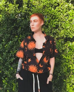 Comicbookgirl19 / DanikaXIX / pirateflagnislandgirl nude photo #0581