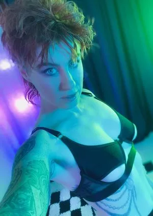 Comicbookgirl19 / DanikaXIX / pirateflagnislandgirl nude photo #0683