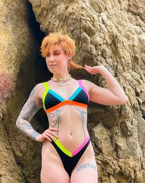 Comicbookgirl19 / DanikaXIX / pirateflagnislandgirl nude photo #0707