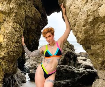 Comicbookgirl19 / DanikaXIX / pirateflagnislandgirl nude photo #0708