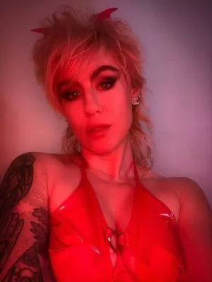 Comicbookgirl19 / DanikaXIX / pirateflagnislandgirl nude photo #0741