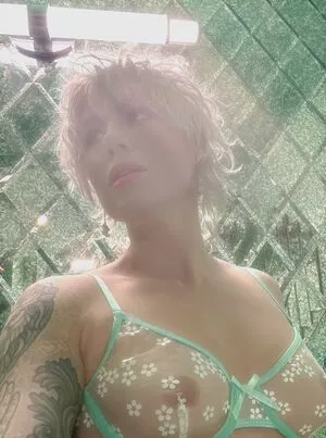 Comicbookgirl19 / DanikaXIX / pirateflagnislandgirl nude photo #0774