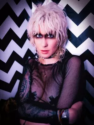 Comicbookgirl19 / DanikaXIX / pirateflagnislandgirl nude photo #0808