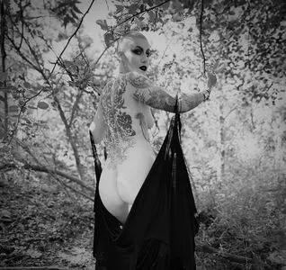 Comicbookgirl19 / DanikaXIX / pirateflagnislandgirl nude photo #0903