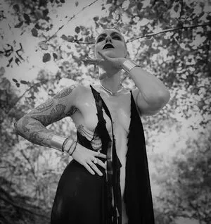 Comicbookgirl19 / DanikaXIX / pirateflagnislandgirl nude photo #0904