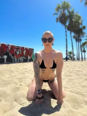 Comicbookgirl19 / DanikaXIX / pirateflagnislandgirl nude photo #0925