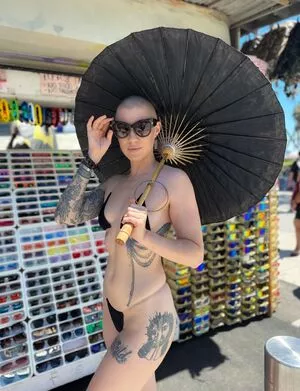 Comicbookgirl19 / DanikaXIX / pirateflagnislandgirl nude photo #0931