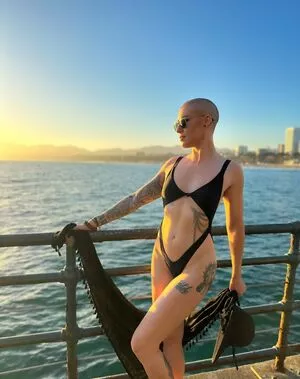 Comicbookgirl19 / DanikaXIX / pirateflagnislandgirl nude photo #0958