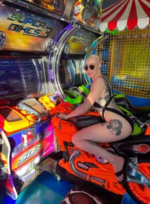 Comicbookgirl19 / DanikaXIX / pirateflagnislandgirl nude photo #0960