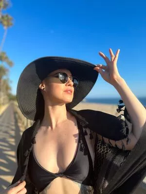 Comicbookgirl19 / DanikaXIX / pirateflagnislandgirl nude photo #0961