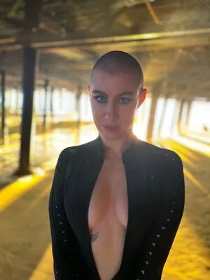 Comicbookgirl19 / DanikaXIX / pirateflagnislandgirl nude photo #0972