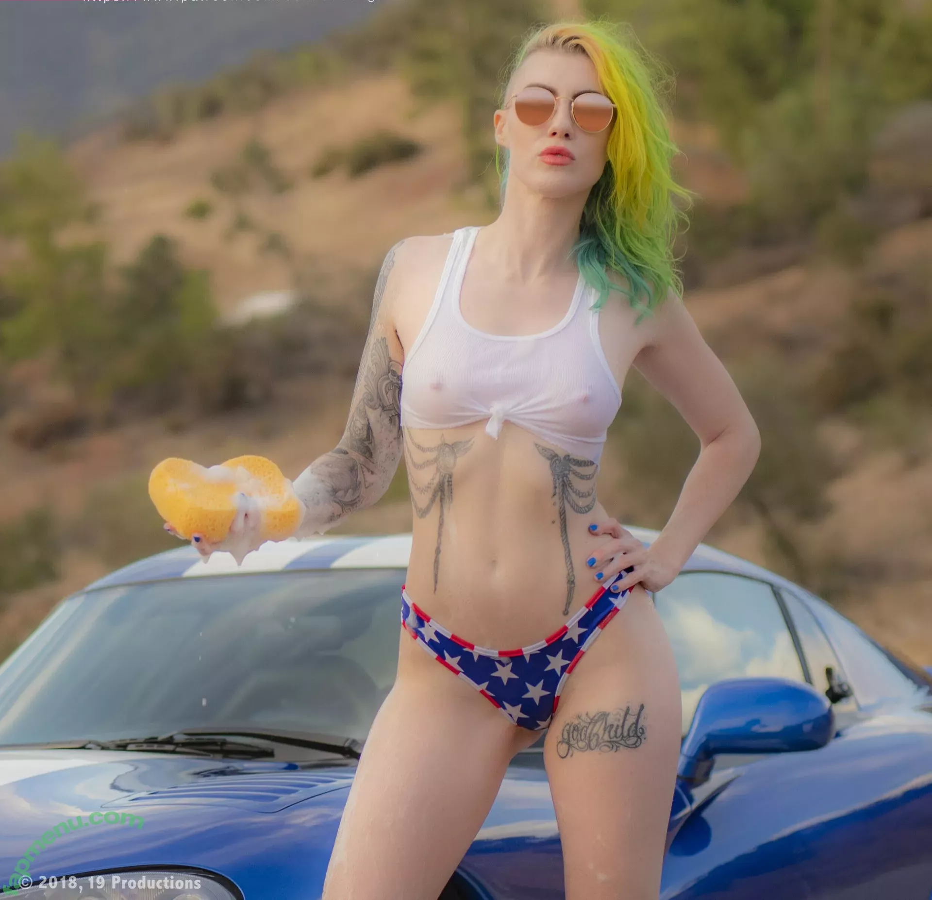 Comicbookgirl19 nude photo #0147 (DanikaXIX / pirateflagnislandgirl)