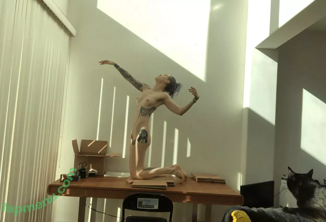 Comicbookgirl19 nude photo #0155 (DanikaXIX / pirateflagnislandgirl)